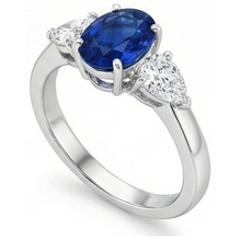 natural oval sapphire 3.50ct ring close up detail