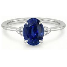 natural round sapphire 3ct ring top view