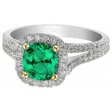 Earth-Mined Colombian Emerald Gemstone Ring – side view