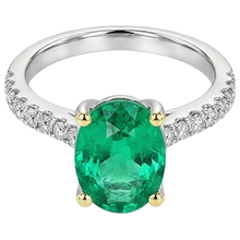 Real Fine Emerald Colored Stone Ring 3.50 ct Two-Tone 14K Gold – profile view