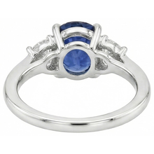natural oval sapphire 2ct ring on white background