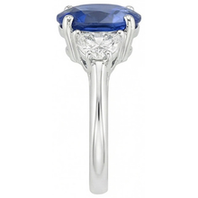 natural oval sapphire 2ct ring profile view