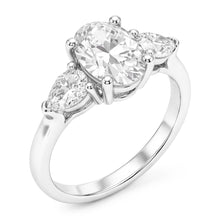 Oval Diamond 3-Stone Ring in 14 Karat White Gold – 4.50 ct