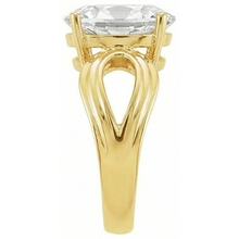 Single Stone Ring 14K Yellow Gold with Brilliant Diamond – top view