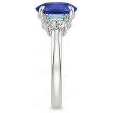 natural round sapphire 4ct ring band detail