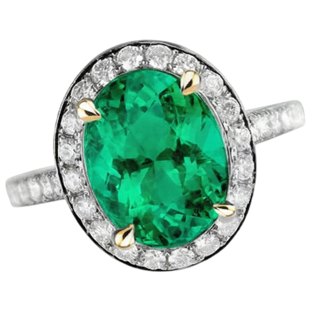 Gemstone Ring 14K Yellow Gold with Colombian Emerald – side view