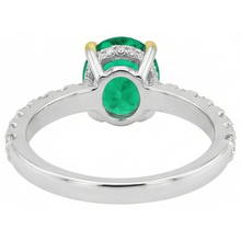 Sparkling Colombian Emerald Precious Stone Ring 2 ct – back view