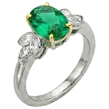 Earth-Mined Fine Emerald Precious Stone Ring – profile view