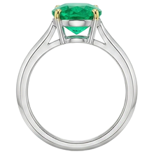 Real Fine Emerald Precious Stone Ring – top view