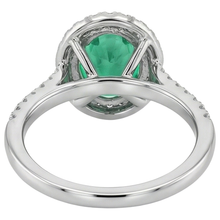 Brilliant Emerald Colored Stone Ring 3.50 ct – back view