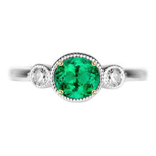 Genuine Fine Emerald Gemstone Ring – main view