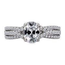 Old Mine Cut Brilliant Diamond ring in 14K White Gold – main view