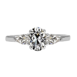 Oval Diamond 3-Stone Ring in 14 Karat White Gold – 4.50 ct