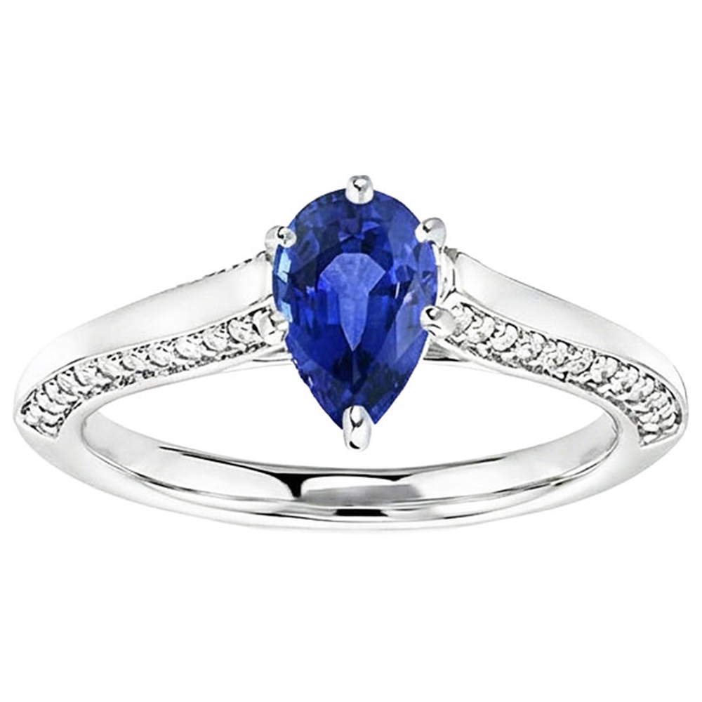 natural round sapphire 4.50ct ring on white background