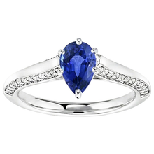 natural round sapphire 4.50ct ring on white background