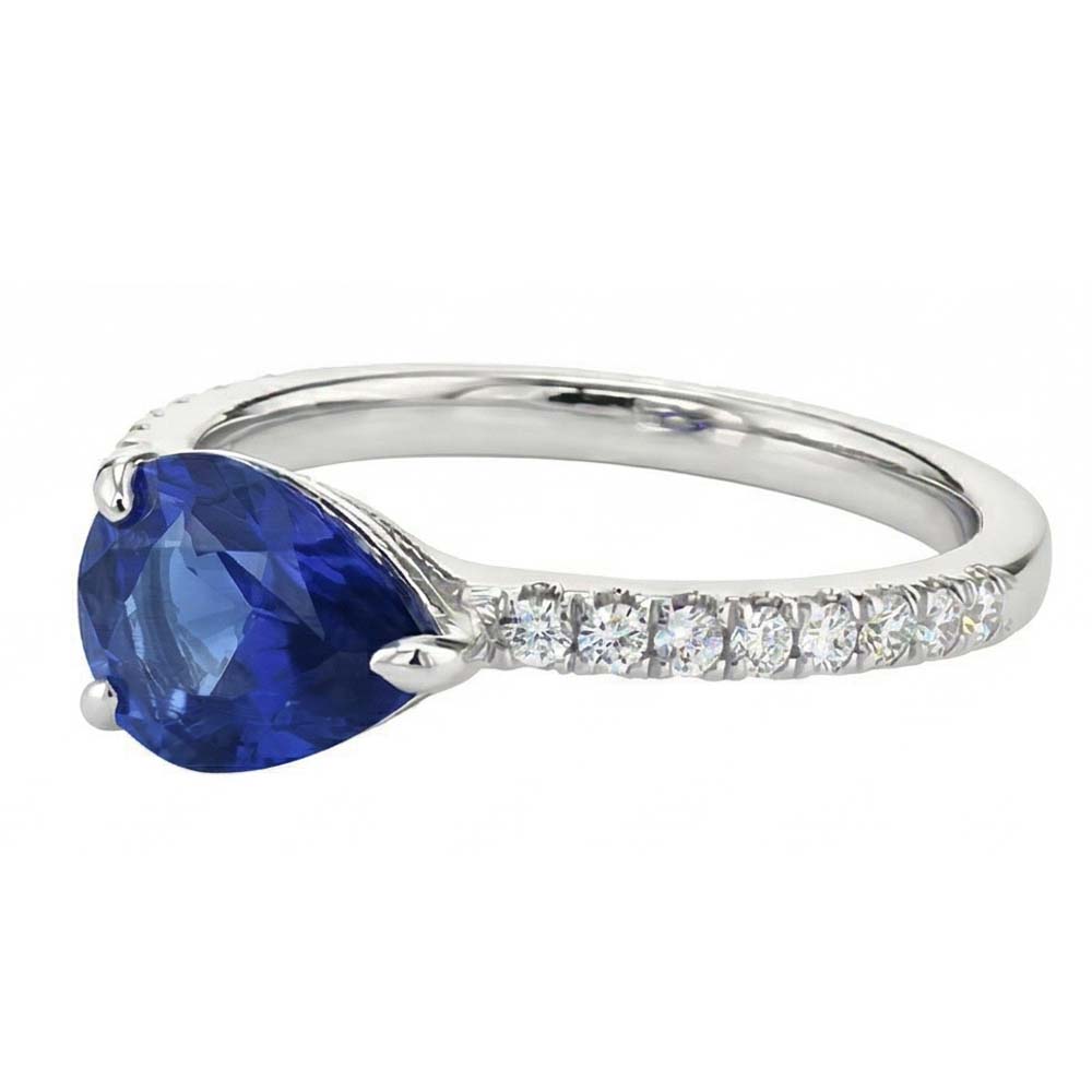 natural round sapphire 3.50ct ring top view