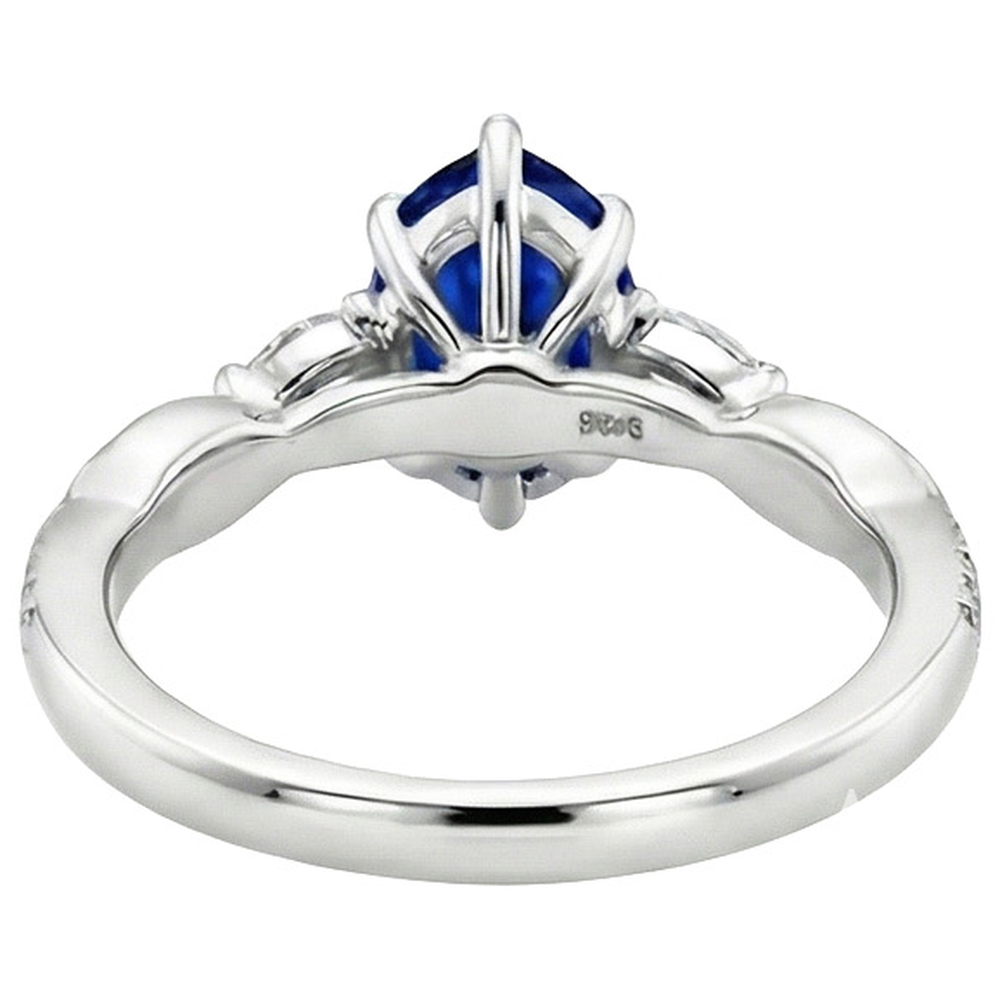 natural round sapphire 7.25ct ring on white background
