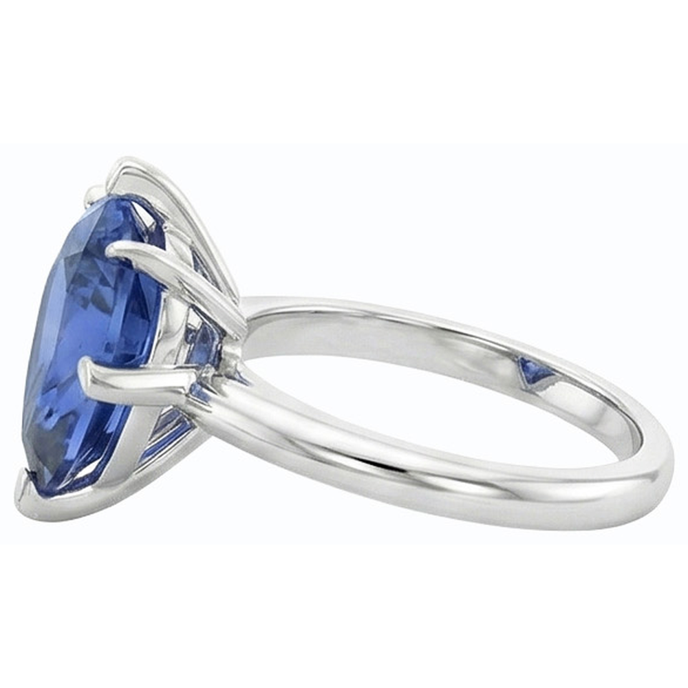 natural pear sapphire 2.50ct ring on white background