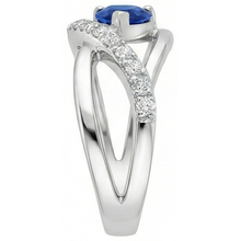 natural round sapphire 2.65ct ring top view
