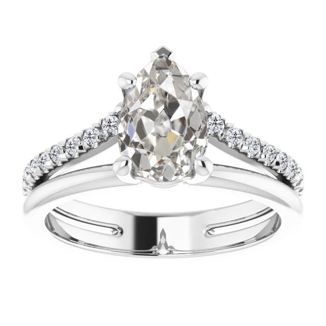 Shimmering Fine Diamond Solitaire with Side Stones 2 ct – main view