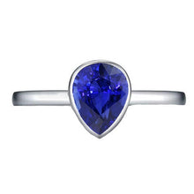 Precious Stone Ring 14 Karat White Gold with Royal Blue Sapphire – main view