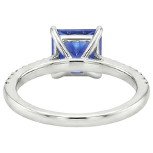 natural round sapphire 5.75ct ring on white background