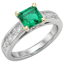 Asscher Colombian Emerald ring in 14 Karat Two Tone Gold – front view