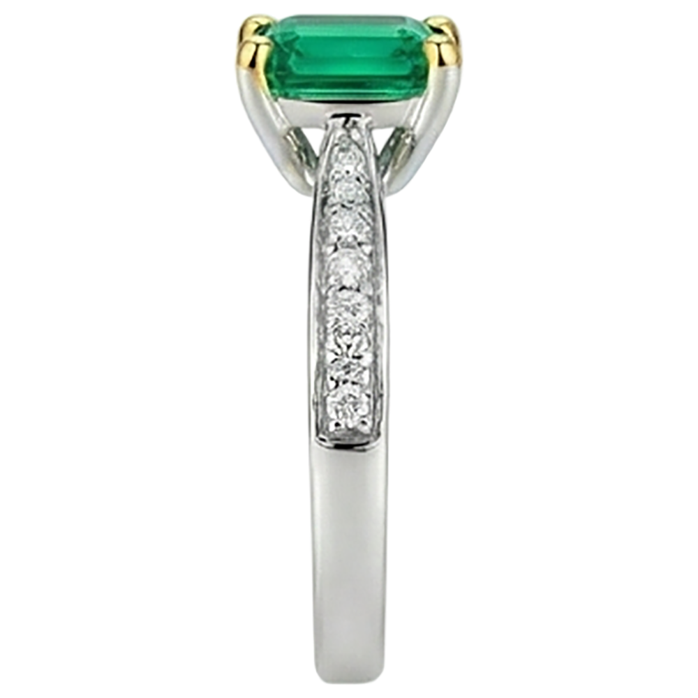Natural Emerald Precious Stone Ring – top view