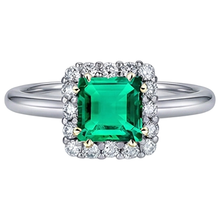 Handcrafted Colombian Emerald Precious Stone Ring 3 ct – front view
