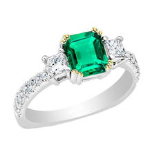 Timeless Fine Emerald Gemstone Ring 2 ct – main view