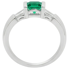 Natural Fine Emerald Precious Stone Ring – profile view