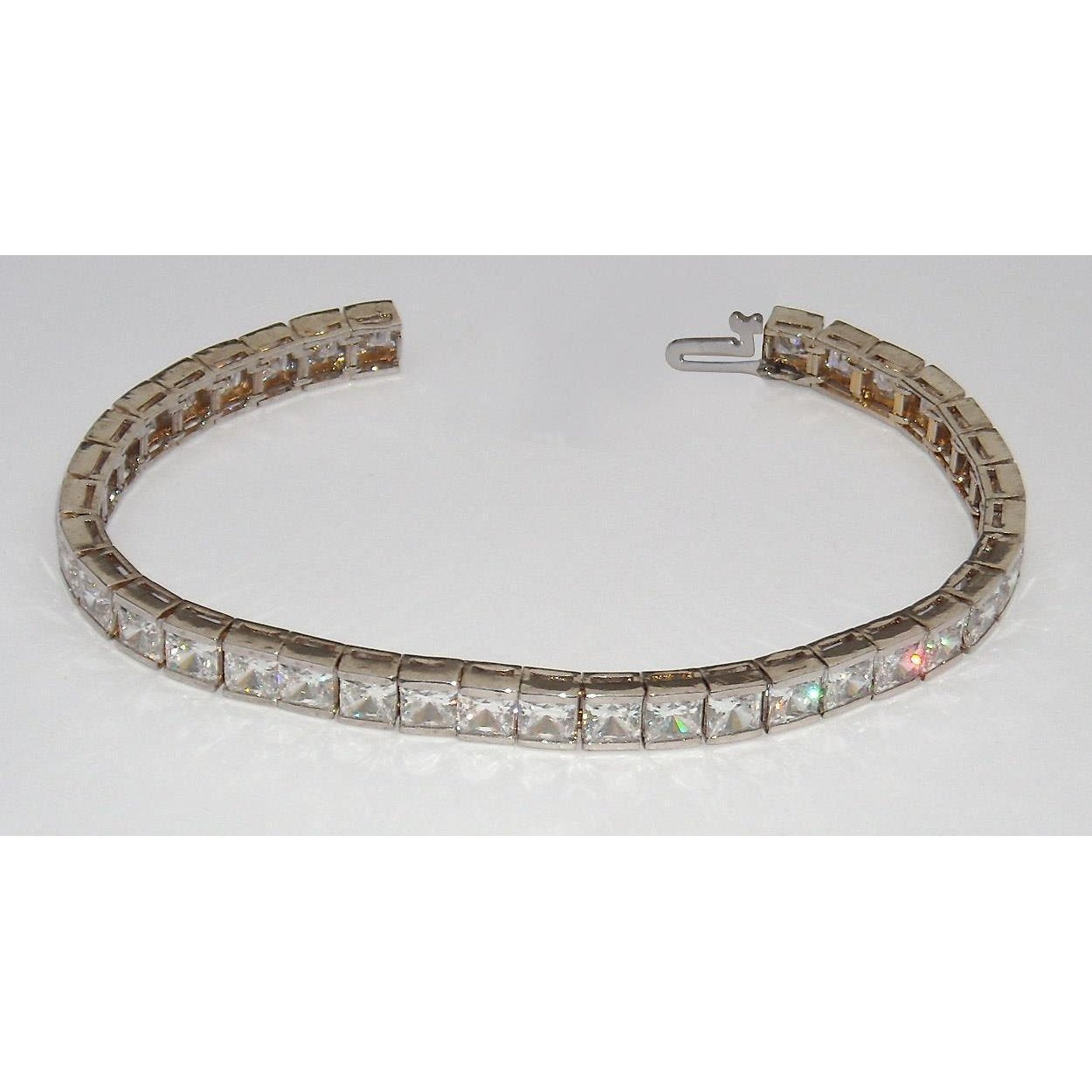 Princess Natural Diamonds Tennis Bracelet 18 Carats White Gold 14K