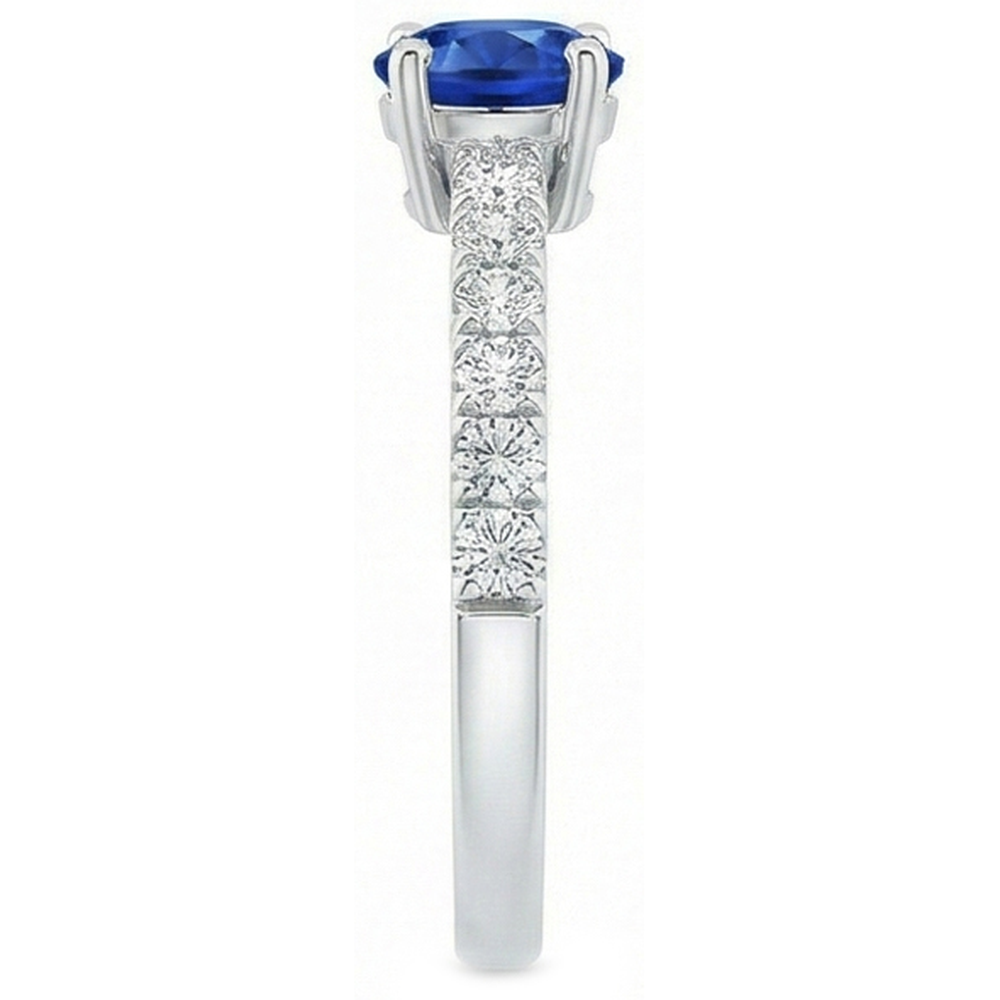 natural round sapphire 3.10ct ring top view