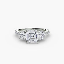 Gemstone Setting -ct Gold – close-up