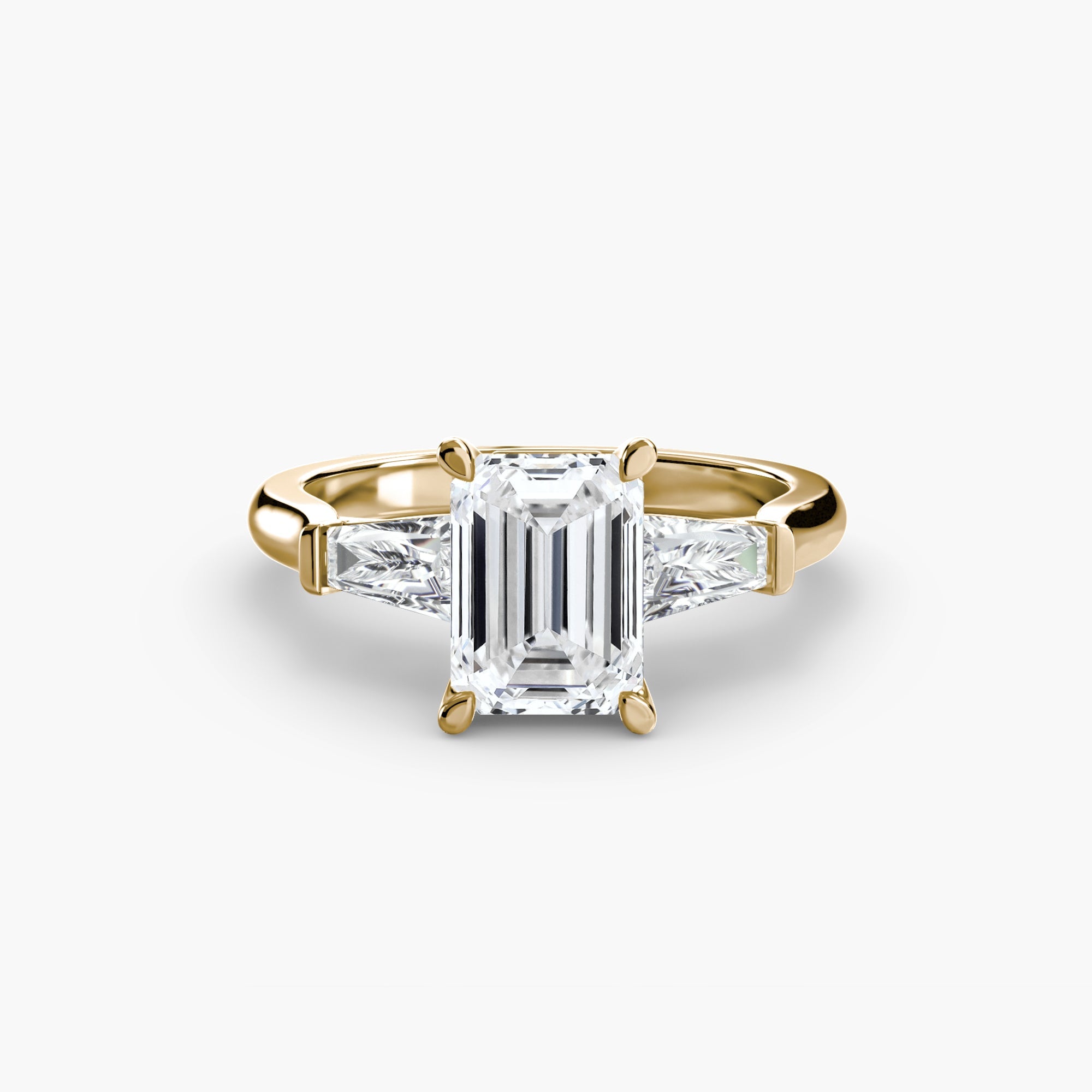 Fine Diamond Round Brilliant Setting in Gold – top view