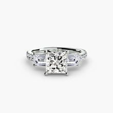 Round Brilliant Brilliant Diamond ring in Gold – side view
