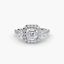 Round Brilliant Brilliant Diamond ring in Gold – close-up