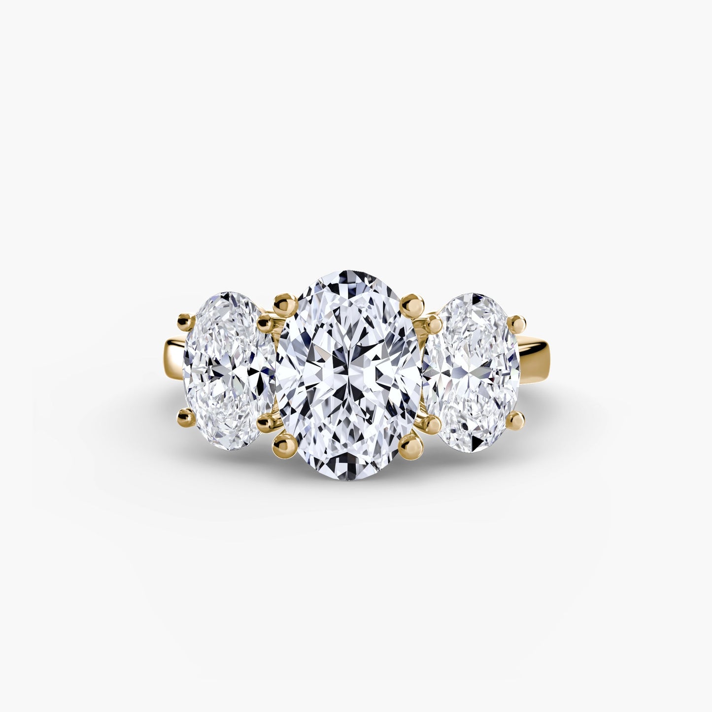 Round Cut Gemstone ring in Gold – side view