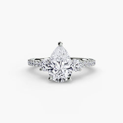 Luxury Setting with Pavé Brilliant Diamond – 0.40 ct