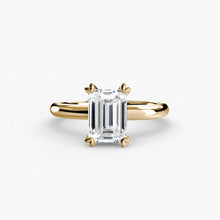 Fine Diamond ring in Gold – back view