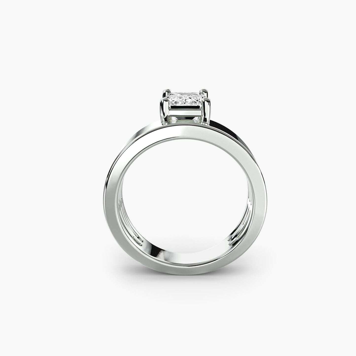 Precious Stone ring in Gold – front view