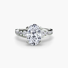Round Brilliant Precious Stone ring in Gold – profile view
