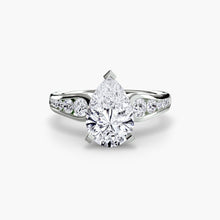 Precious Stone Round Brilliant Setting in Gold – top view