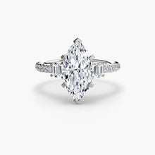 Round Cut Gemstone ring in Gold – main view