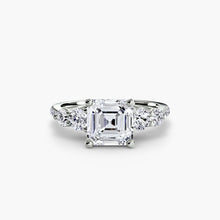 Setting Gold with Brilliant Diamond – close-up