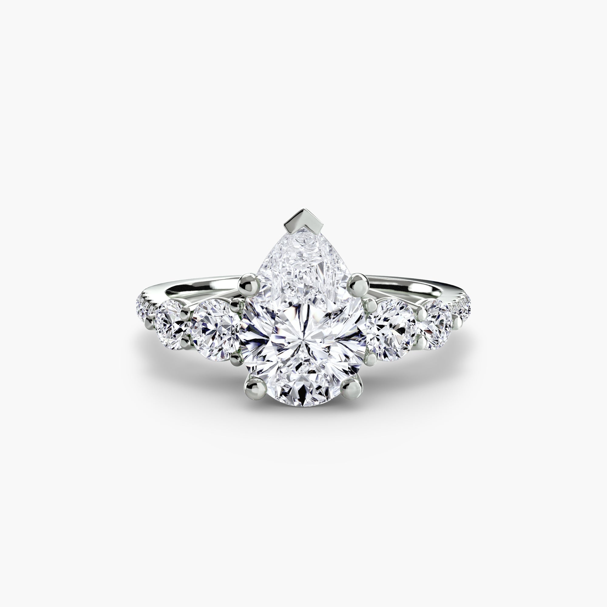 Round Cut Brilliant Diamond ring in Gold – top view