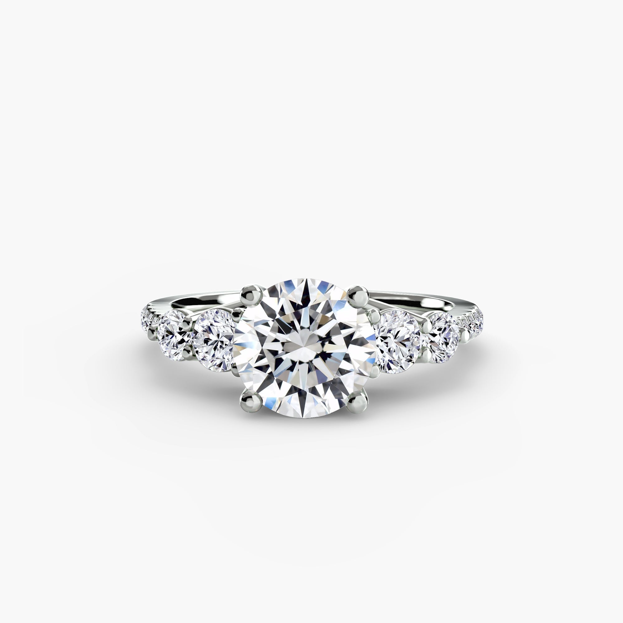 Round Cut Brilliant Diamond ring in Gold – main view