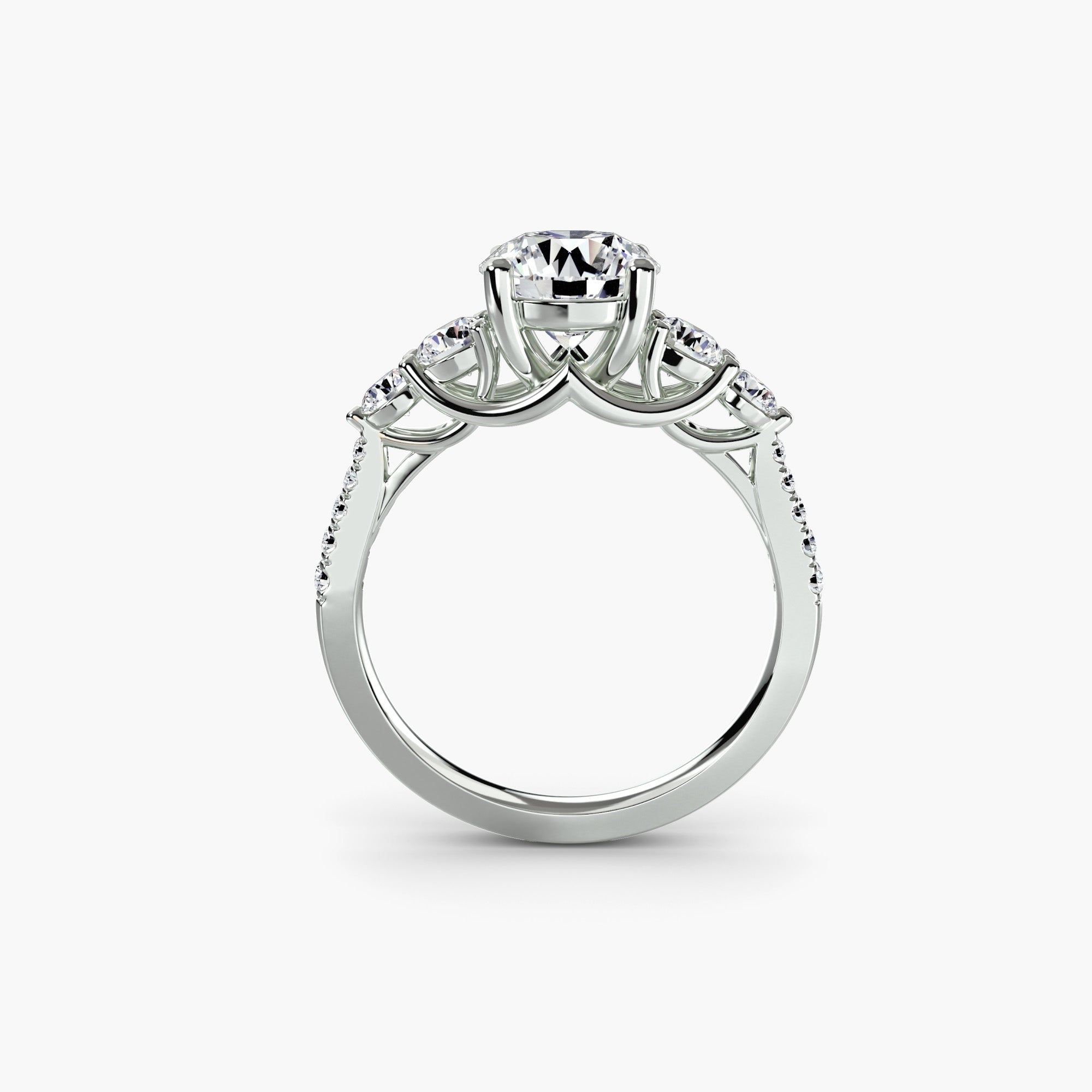 Brilliant Diamond Round Cut Setting in Gold – front view