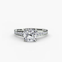 Precious Stone Round Cut Setting in Gold – angle view