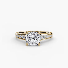 Precious Stone Setting -ct Gold – angle view